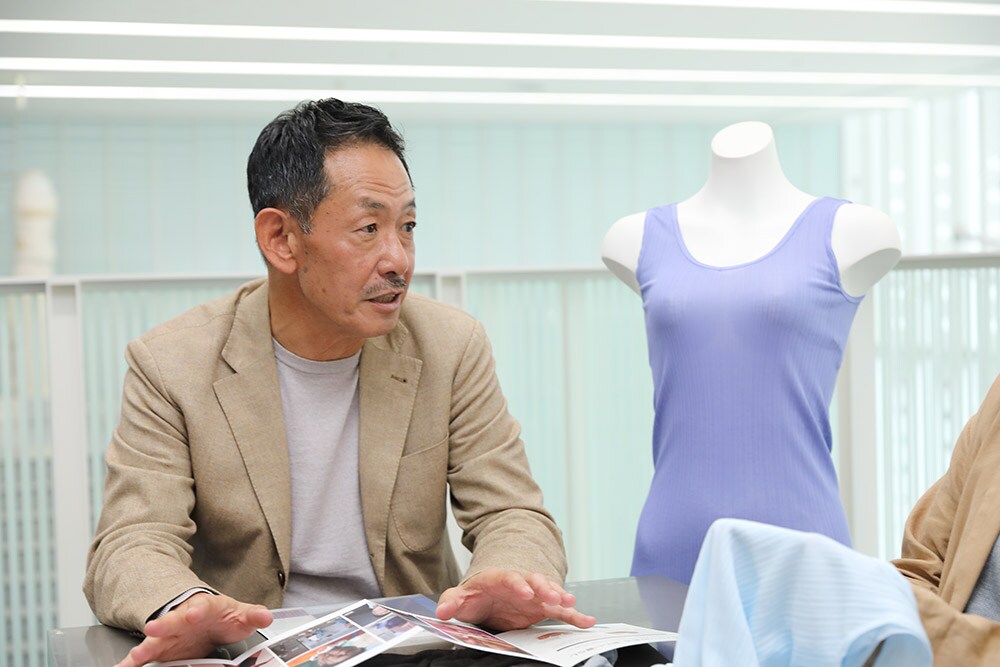 家具・インテリア関連商品の開発および生産コーディネイトを手掛ける下野氏の会社は、日本におけるポリジン社の窓口でもある。